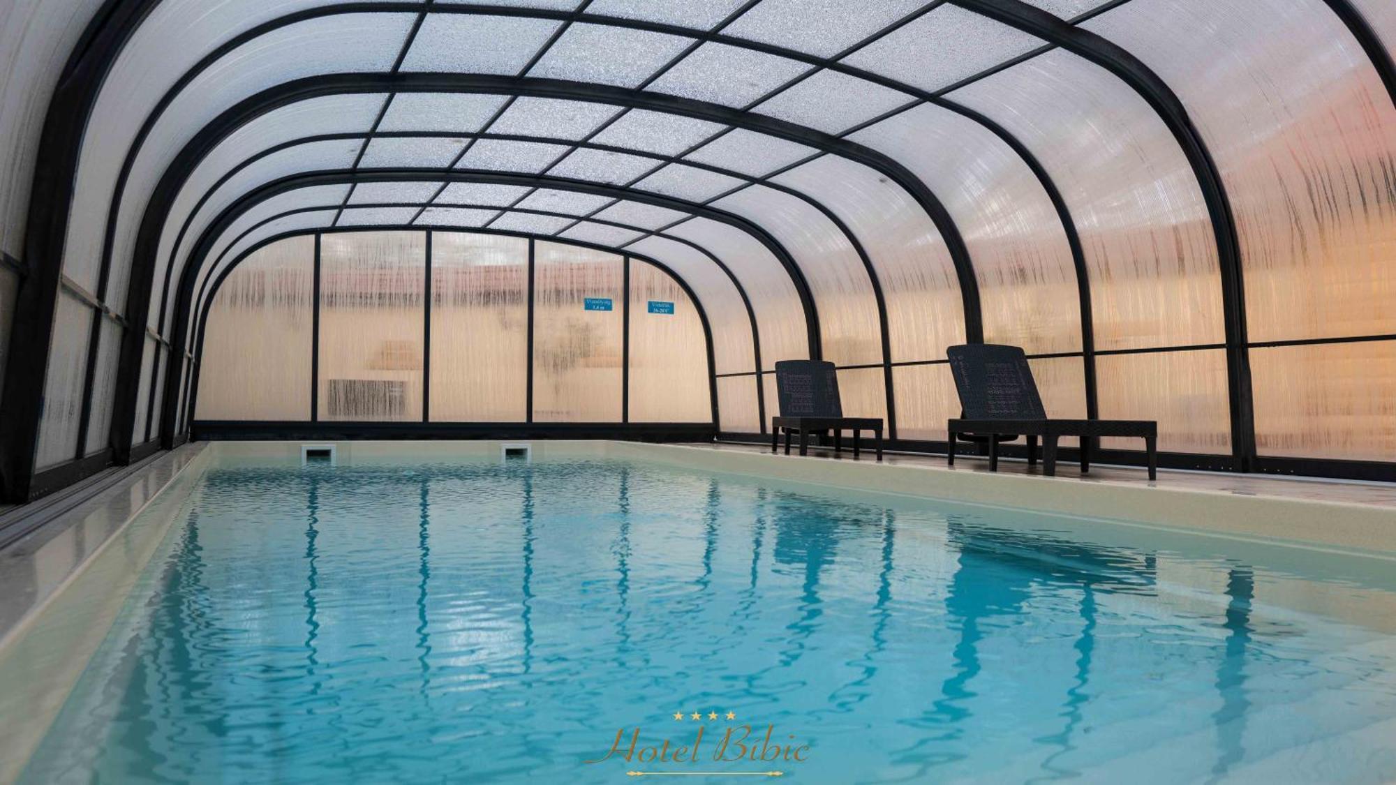 Hotel Bíbic és Tüskevár Étterem és Horgásztó Nyíregyháza Exterior foto